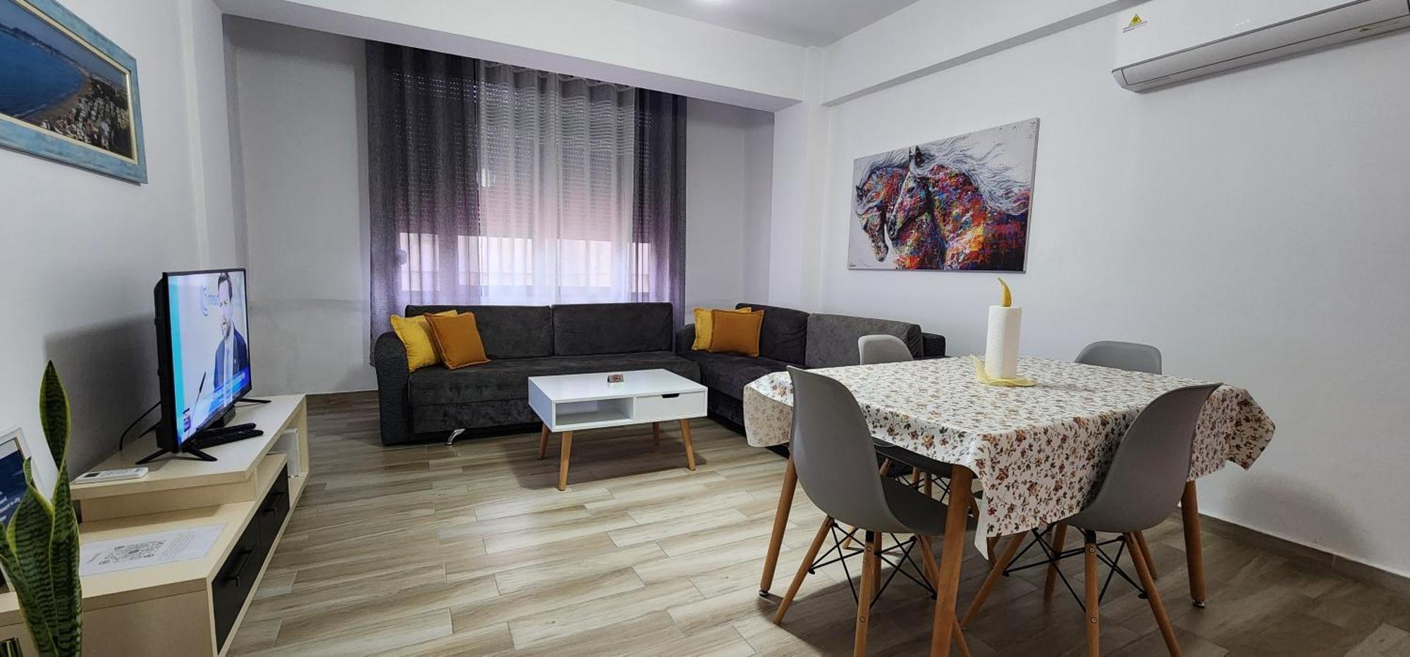 Old Town Boulevard Apartment In City Center Дуррес Екстер'єр фото